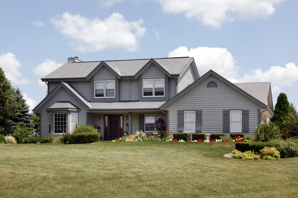 Choosing The Perfect Vinyl Siding Color: 6 Colors Homeowner Loves Perfect vinyl siding color
